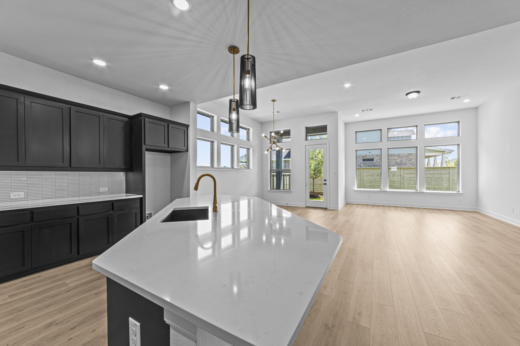 11321 Canopy Trail Justin TX 76247