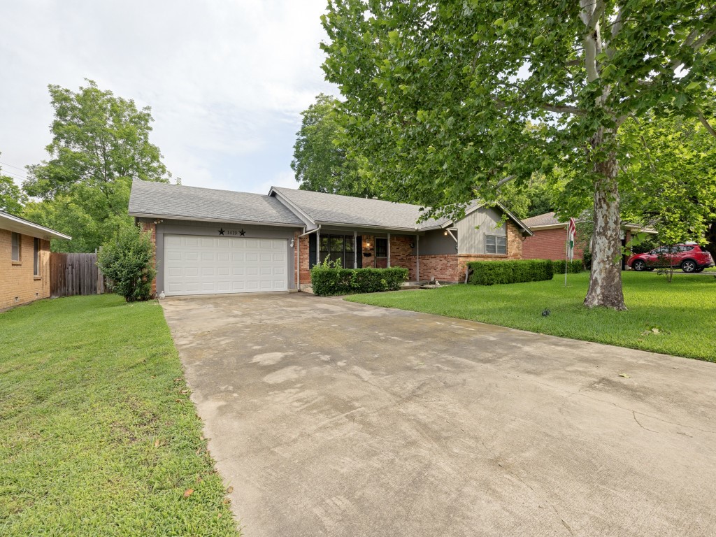 1419 Hillcrest Drive Sherman TX 75092