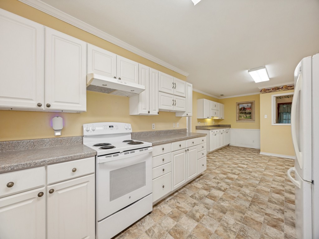 1419 Hillcrest Drive Sherman TX 75092
