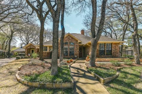 6906 Thornbird Lane Arlington TX 76001