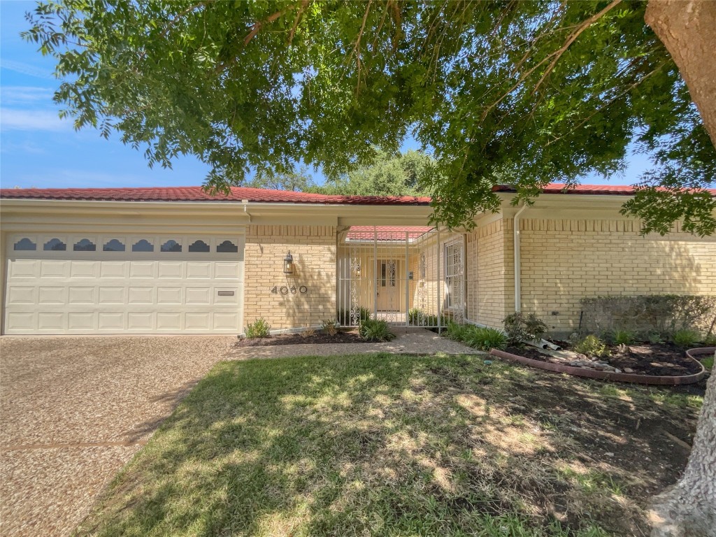 4060 Hidden View Circle Fort Worth TX 76109