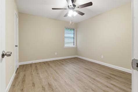 2703 Oak Cliff Lane Arlington TX 76012