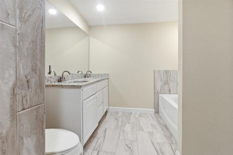 2703 Oak Cliff Lane Arlington TX 76012
