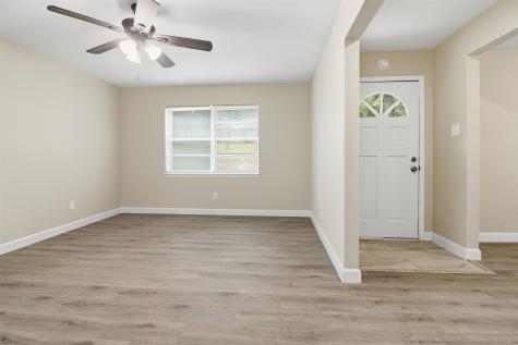 2703 Oak Cliff Lane Arlington TX 76012