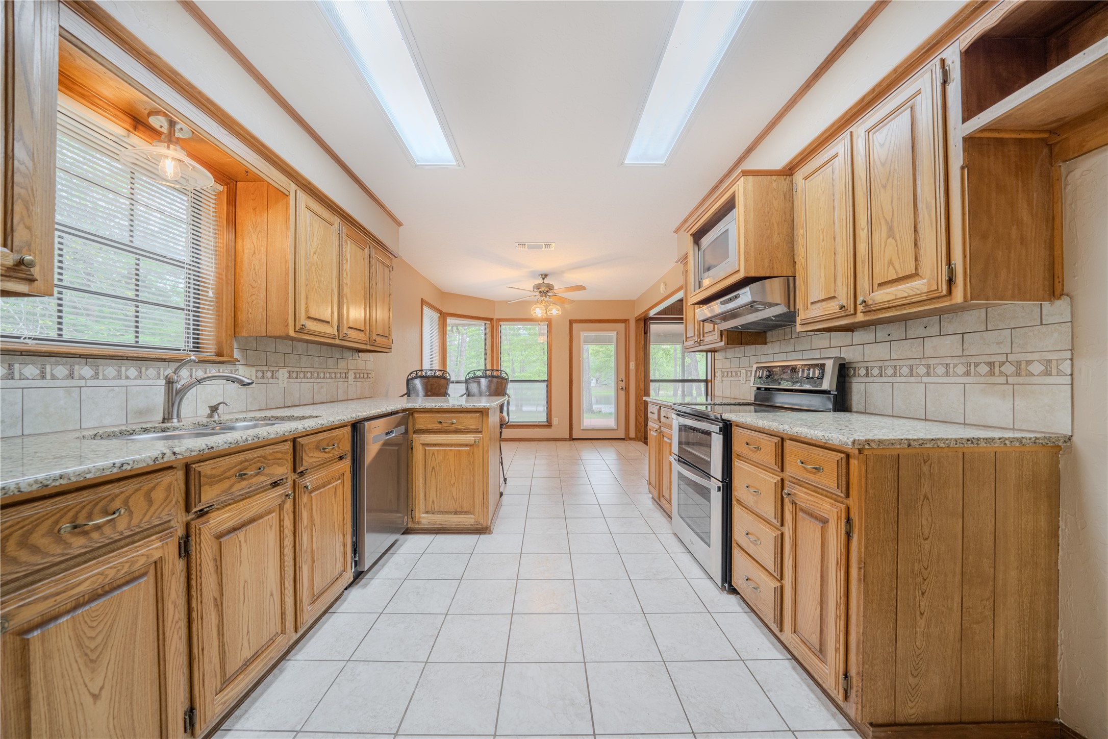 2987 Cr 1596 Avinger TX 75630