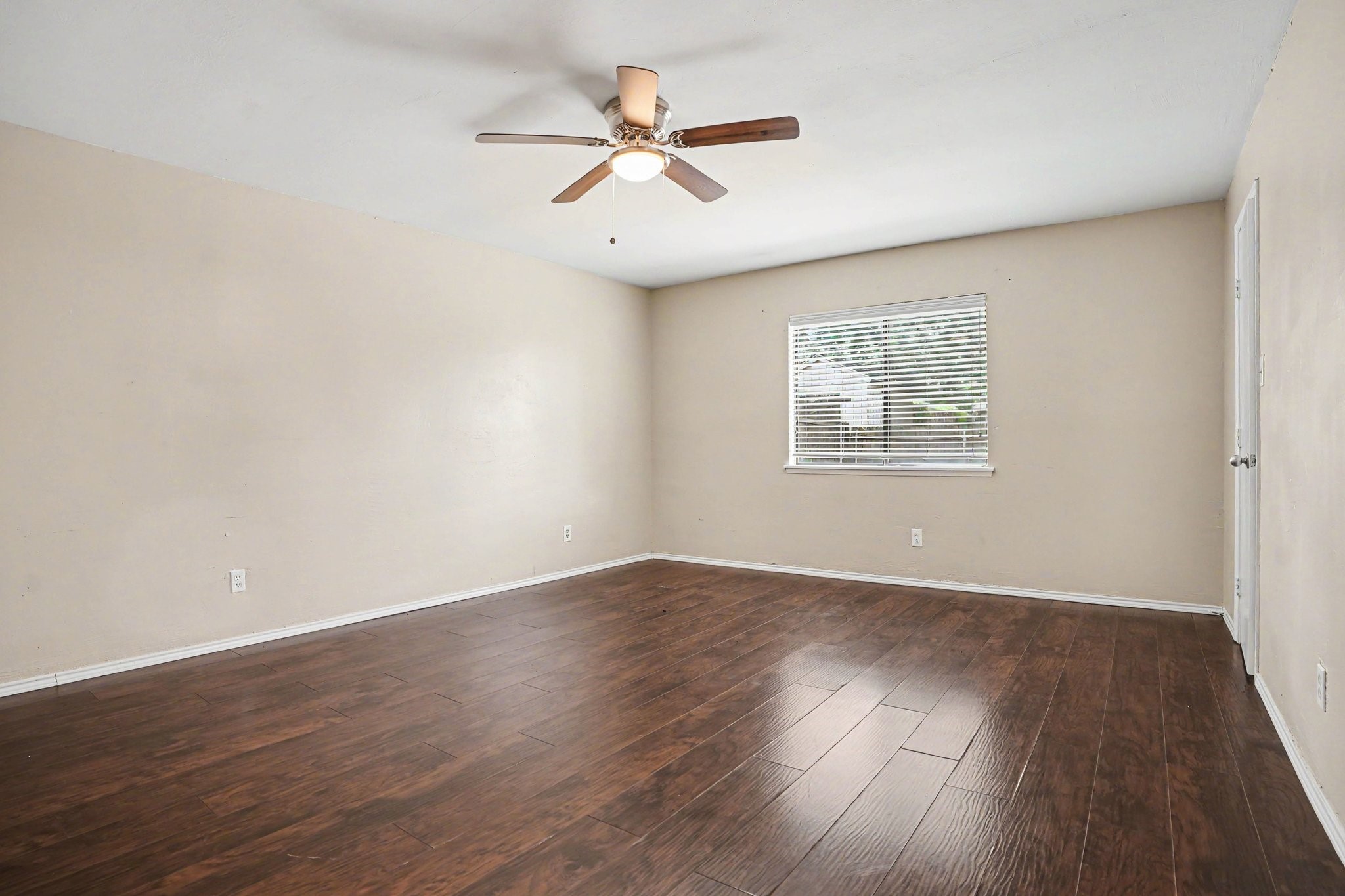 3708 Pinewood Street Bedford TX 76021