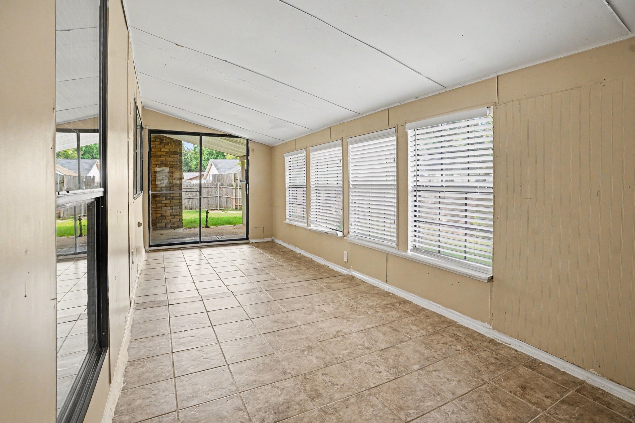 3708 Pinewood Street Bedford TX 76021