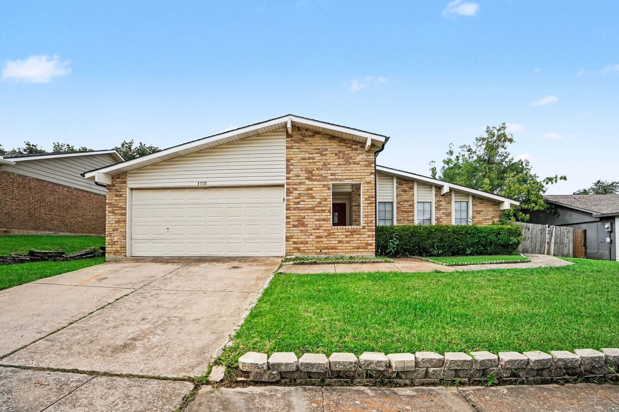 3708 Pinewood Street Bedford TX 76021
