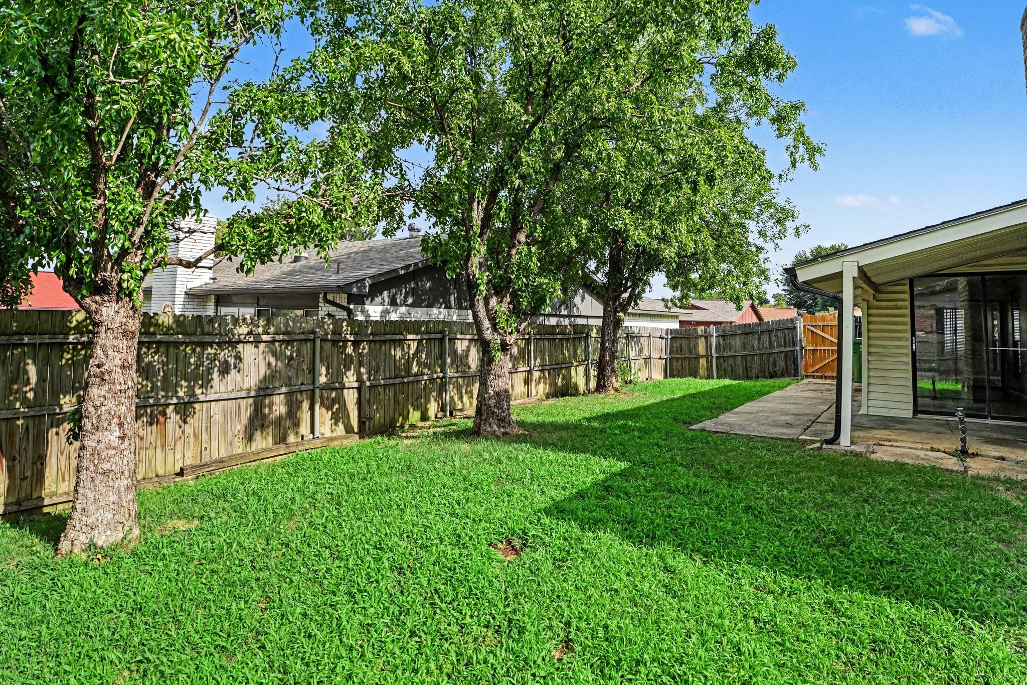 3708 Pinewood Street Bedford TX 76021