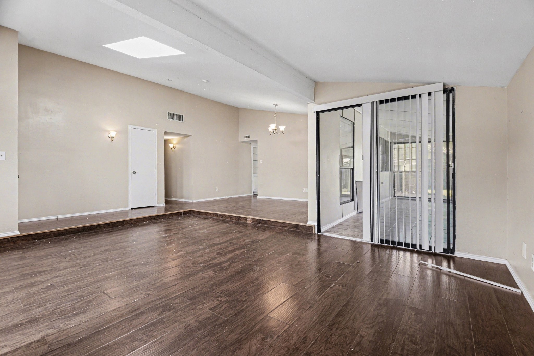 3708 Pinewood Street Bedford TX 76021