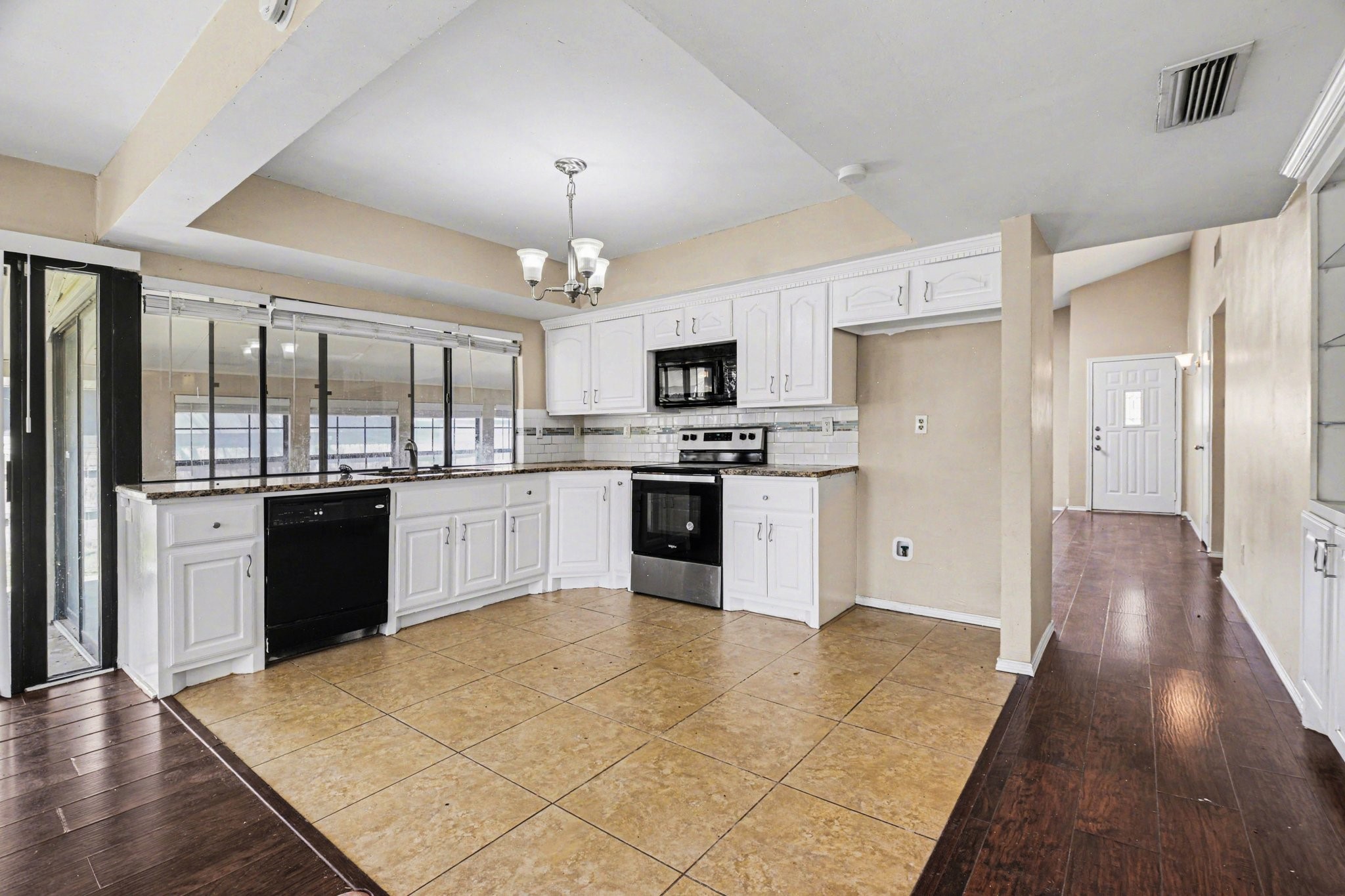 3708 Pinewood Street Bedford TX 76021