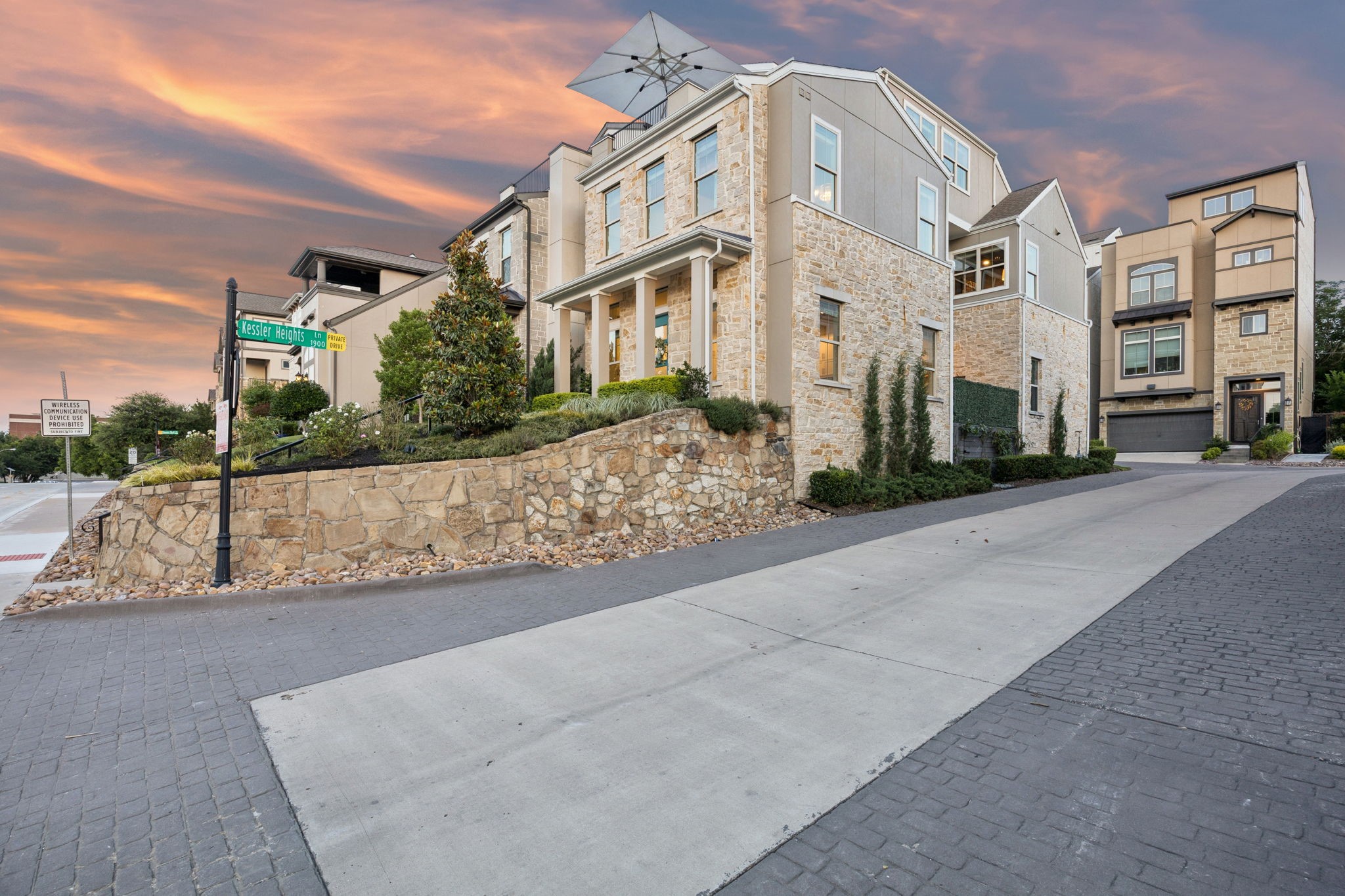 1925 Woodland Heights Place Dallas TX 75208
