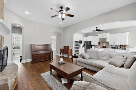 404 Broken Sword Drive Lewisville TX 75056