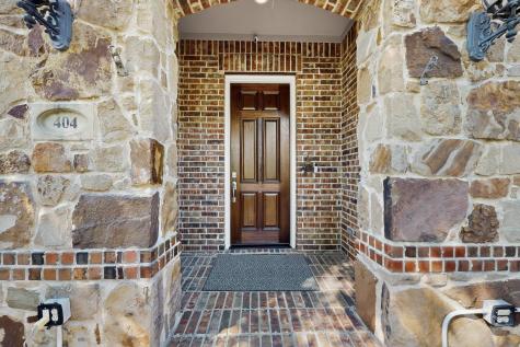 404 Broken Sword Drive Lewisville TX 75056