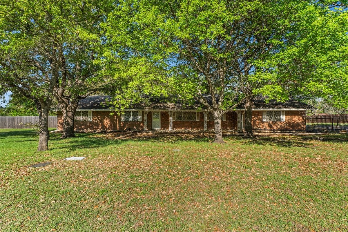 6817 Meadow Road North Richland Hills TX 76182