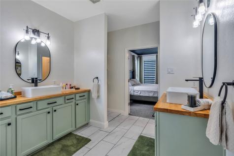 1105 Wenk Court Aubrey TX 76227