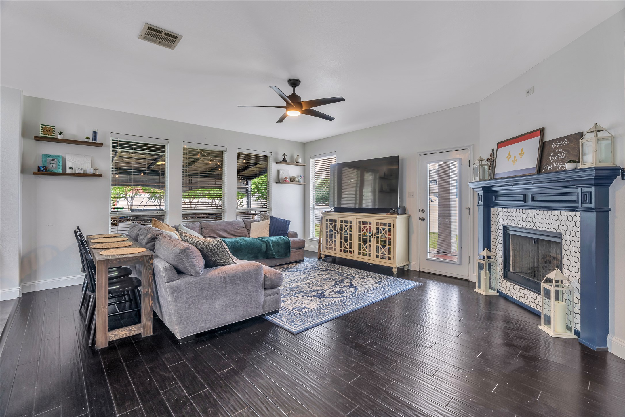 1105 Wenk Court Aubrey TX 76227