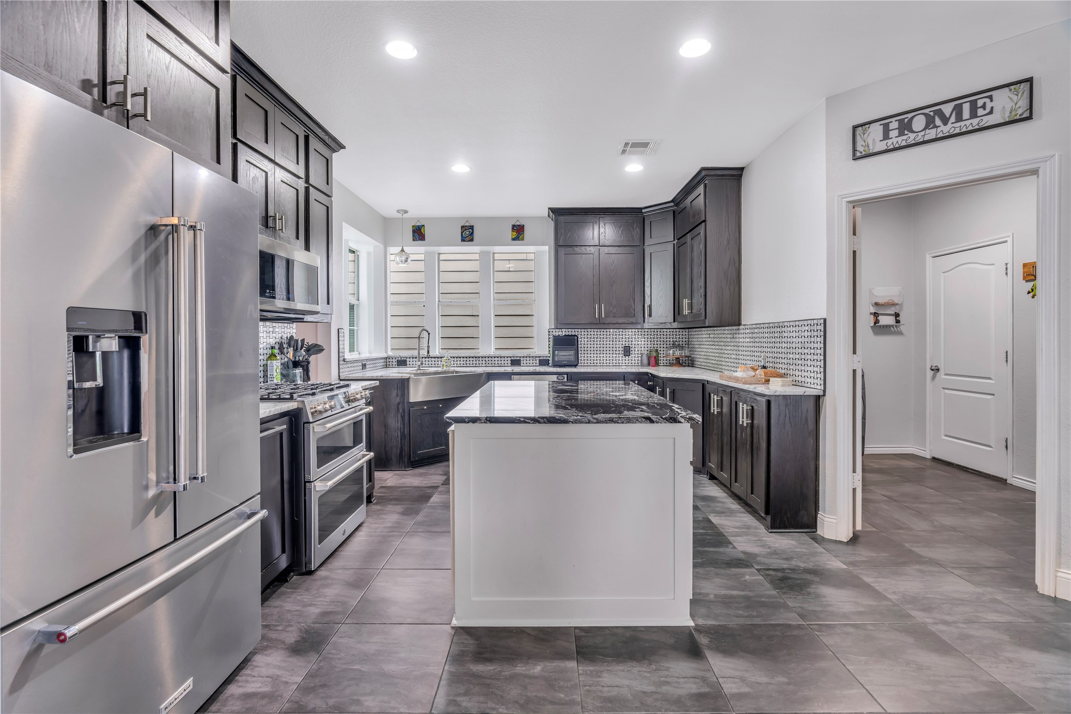 1105 Wenk Court Aubrey TX 76227