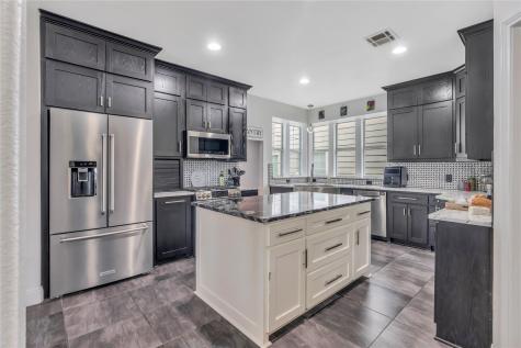 1105 Wenk Court Aubrey TX 76227