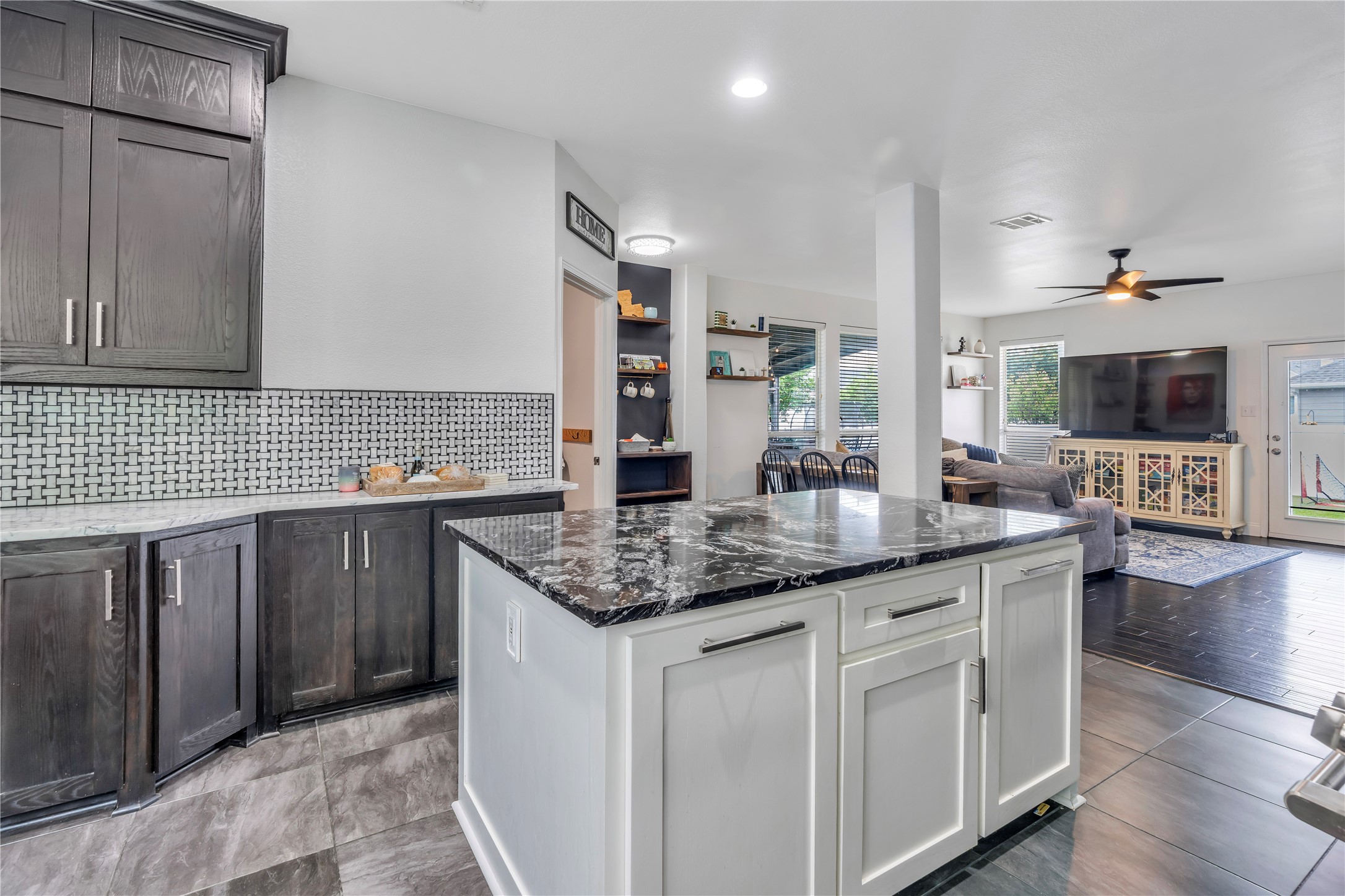 1105 Wenk Court Aubrey TX 76227