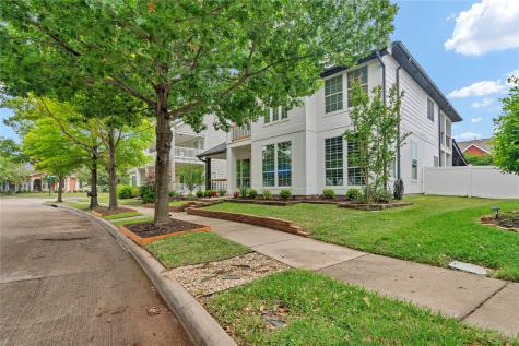 1105 Wenk Court Aubrey TX 76227