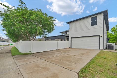 1105 Wenk Court Aubrey TX 76227