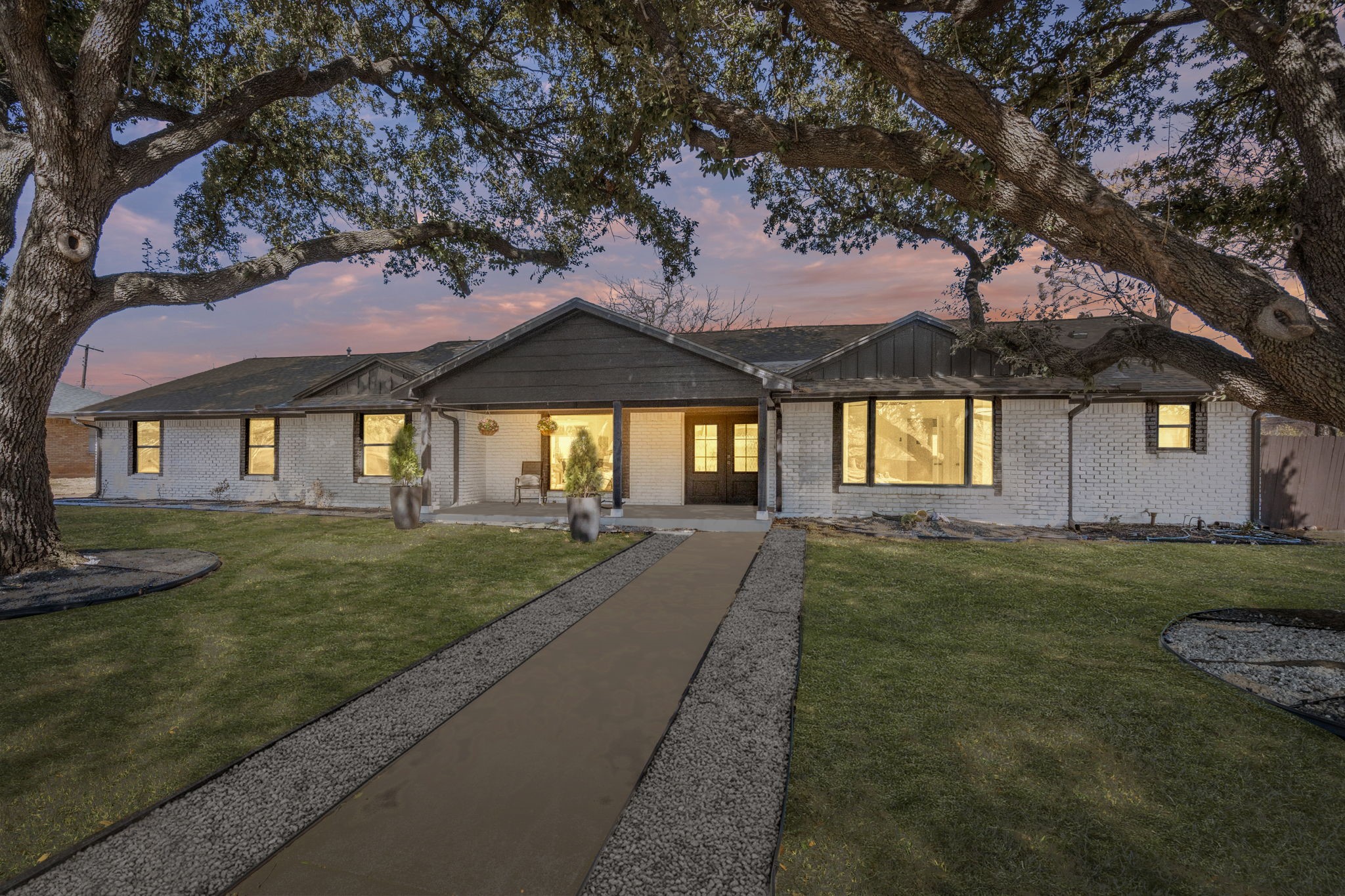 3851 Goodfellow Drive Dallas TX 75229