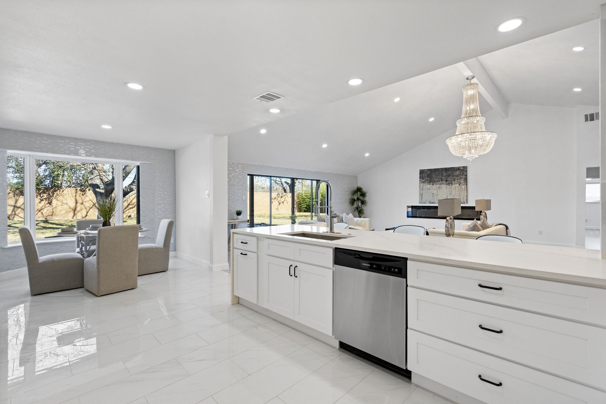3851 Goodfellow Drive Dallas TX 75229