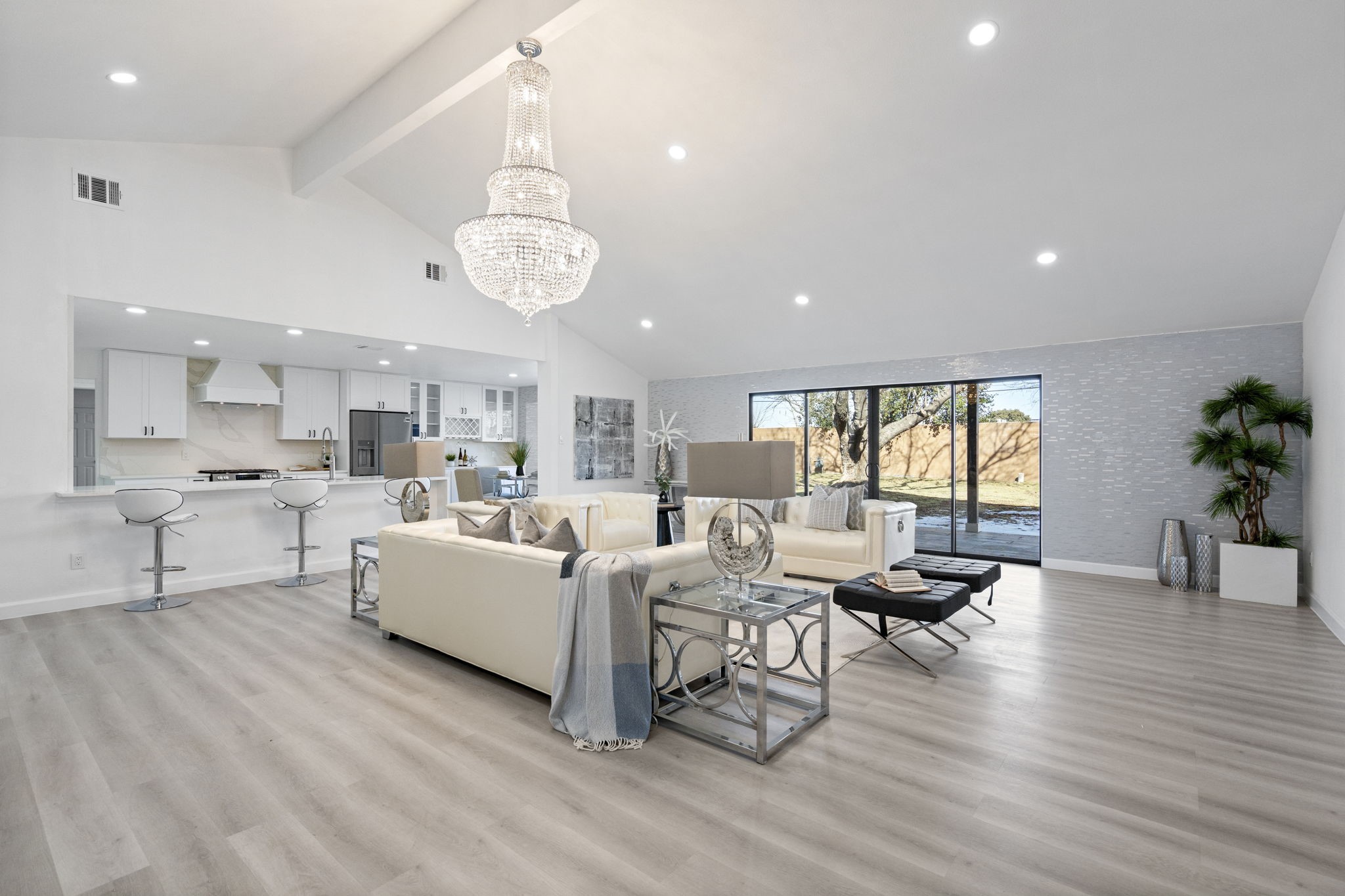 3851 Goodfellow Drive Dallas TX 75229