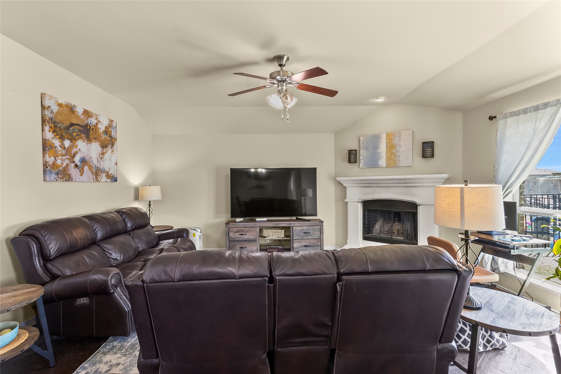 338 Amber Lane Nevada TX 75173
