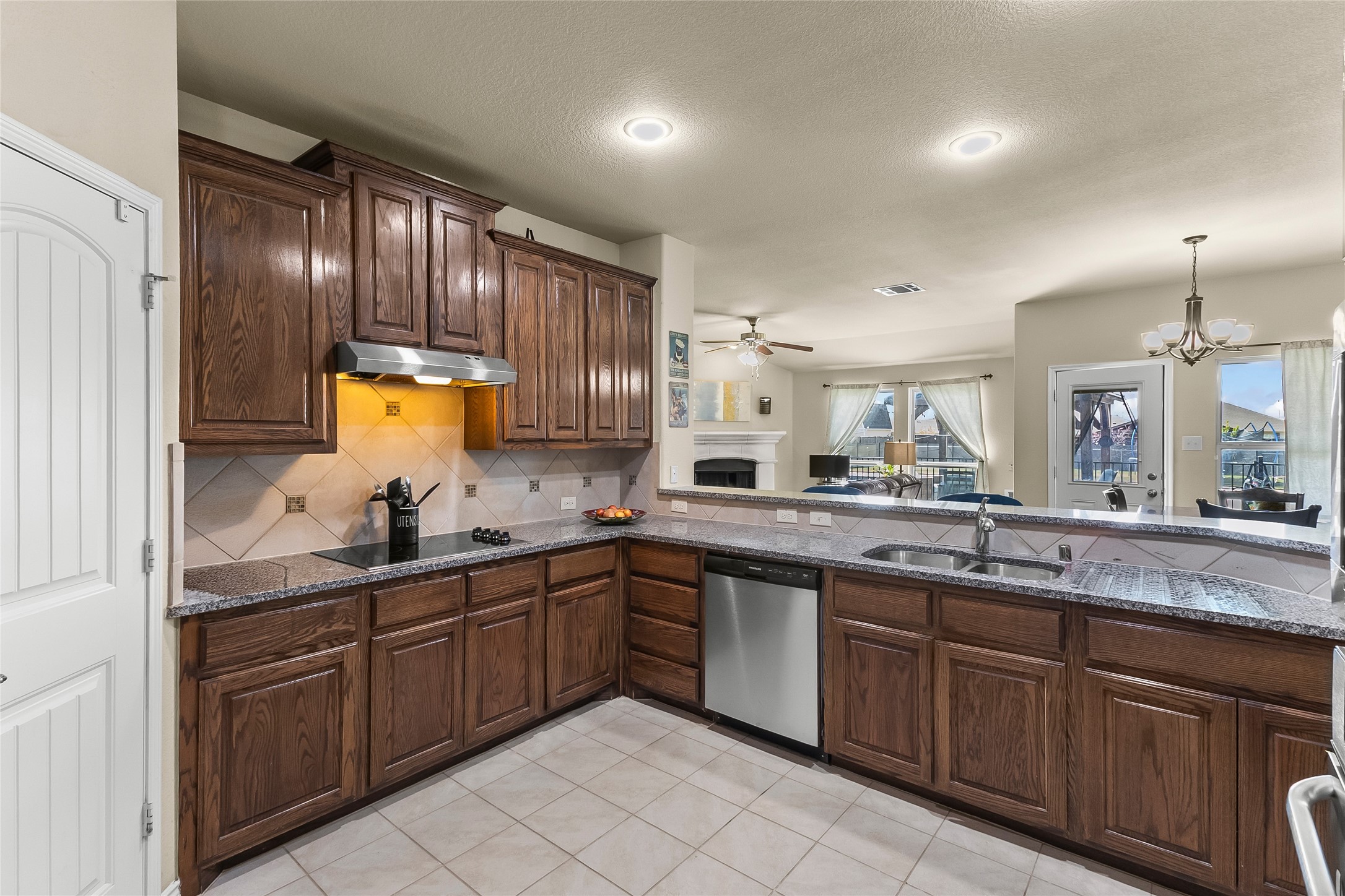 338 Amber Lane Nevada TX 75173