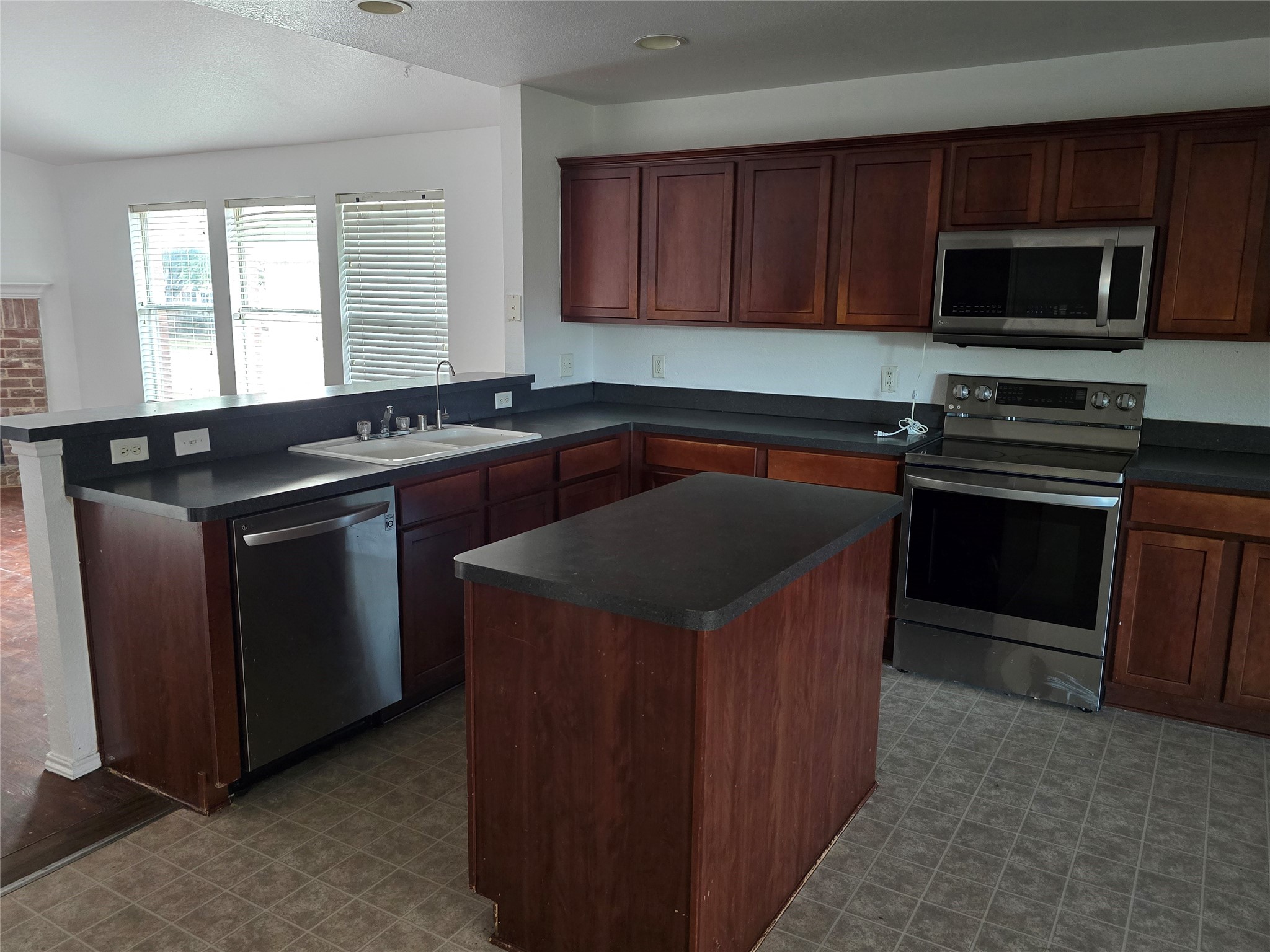 253 Pine Crest Drive Justin TX 76247