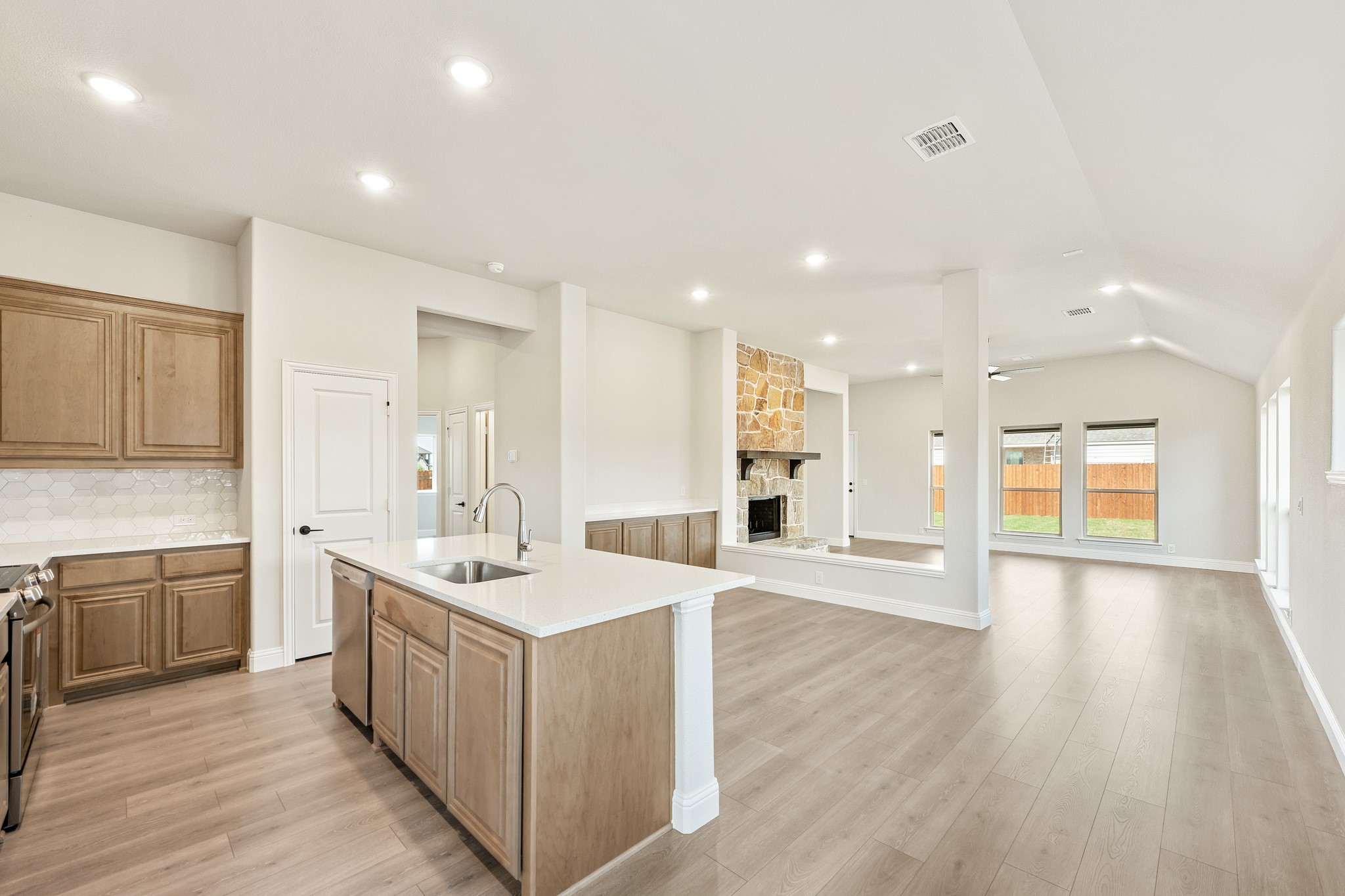 416 Carnero Drive Granbury TX 76049