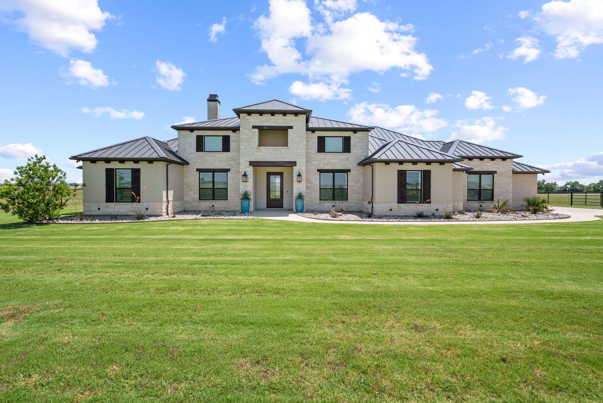 12500 W Rocky Creek Road Crowley TX 76036