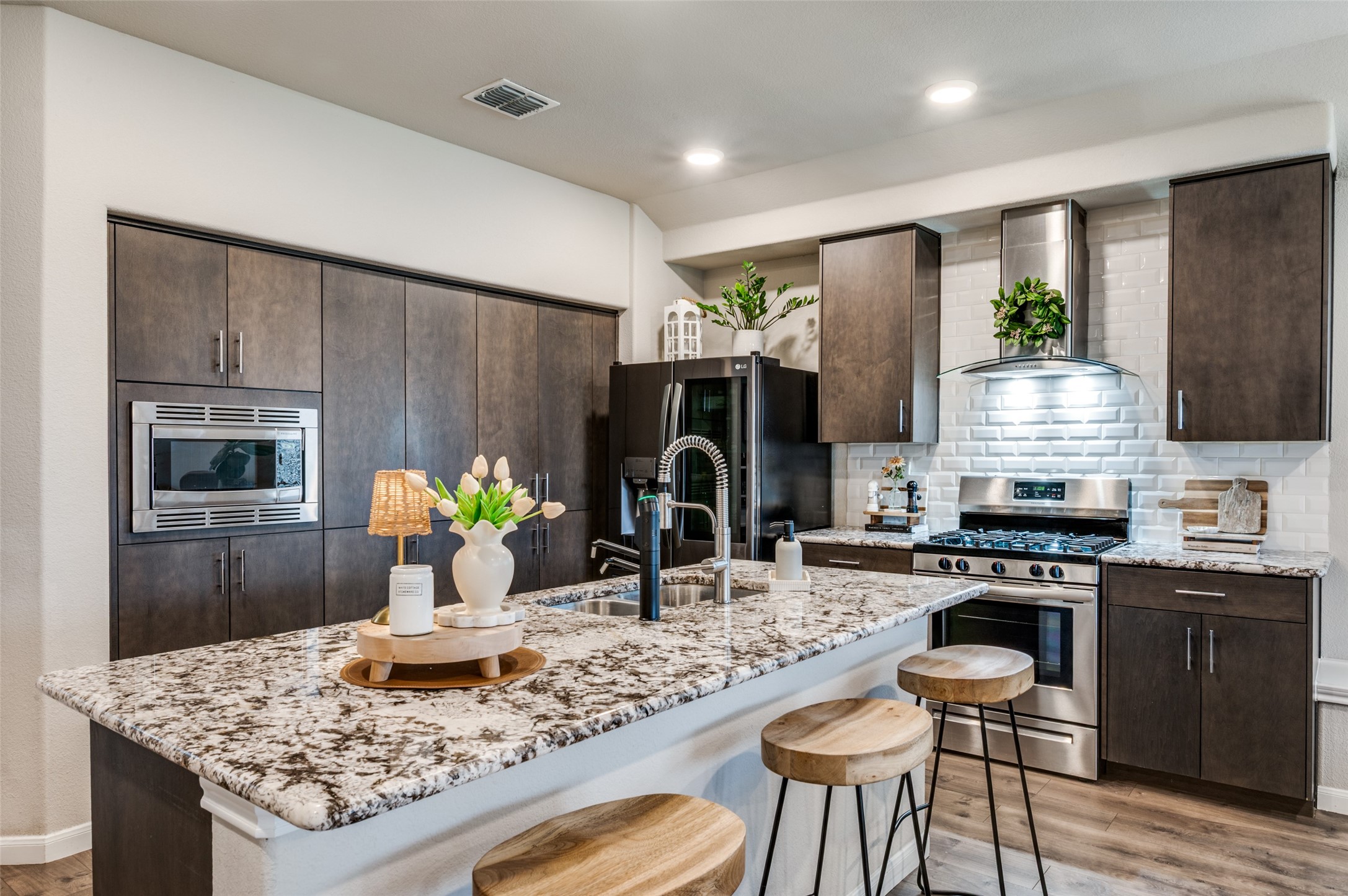 3304 Adobe Vista Aubrey TX 76227