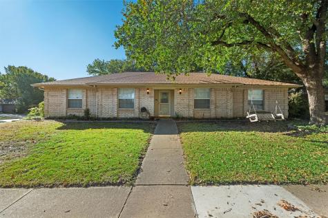 901 Woodhaven Court Euless TX 76039