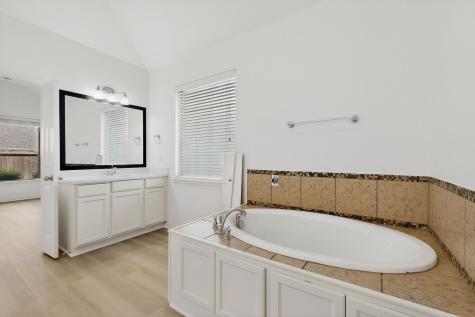 174 Hampton Drive Fate TX 75087