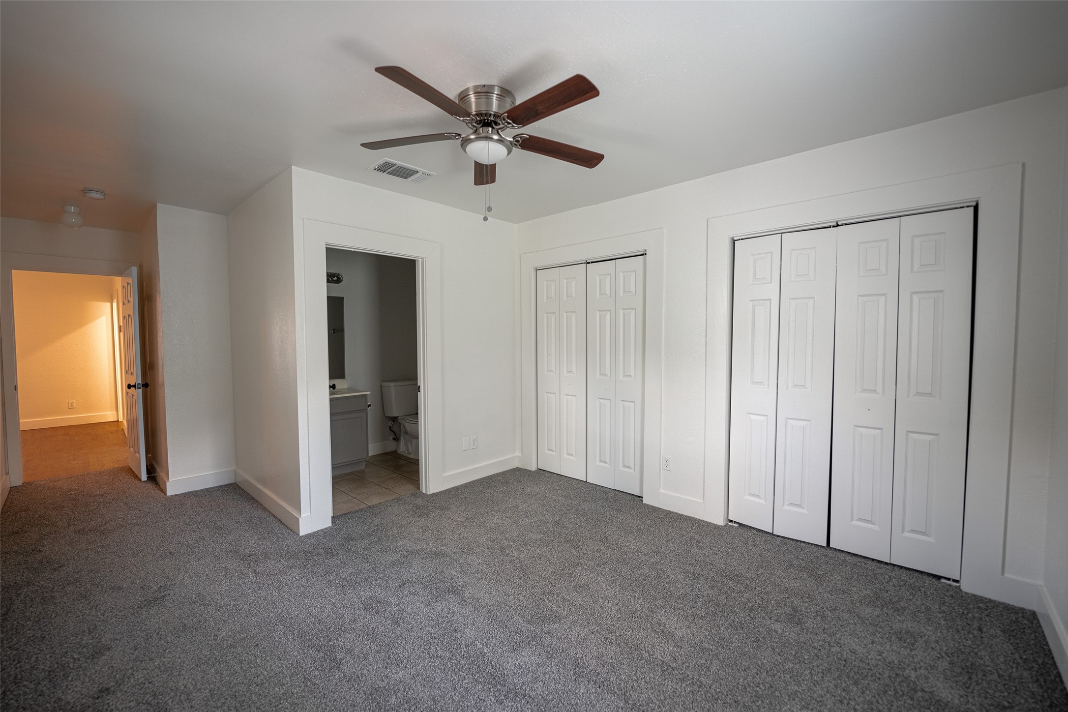 924 E Leuda Street Fort Worth TX 76104