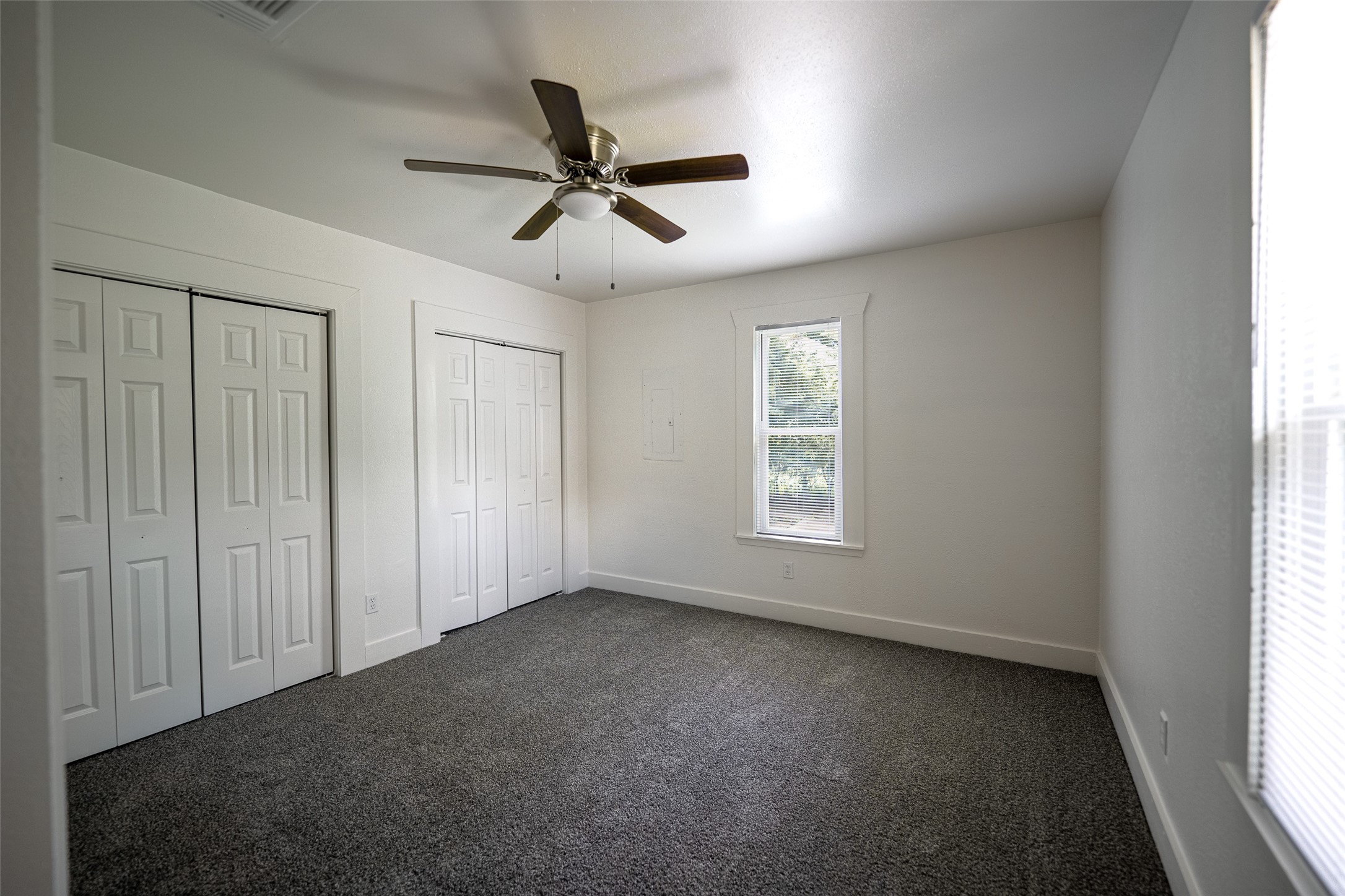 924 E Leuda Street Fort Worth TX 76104