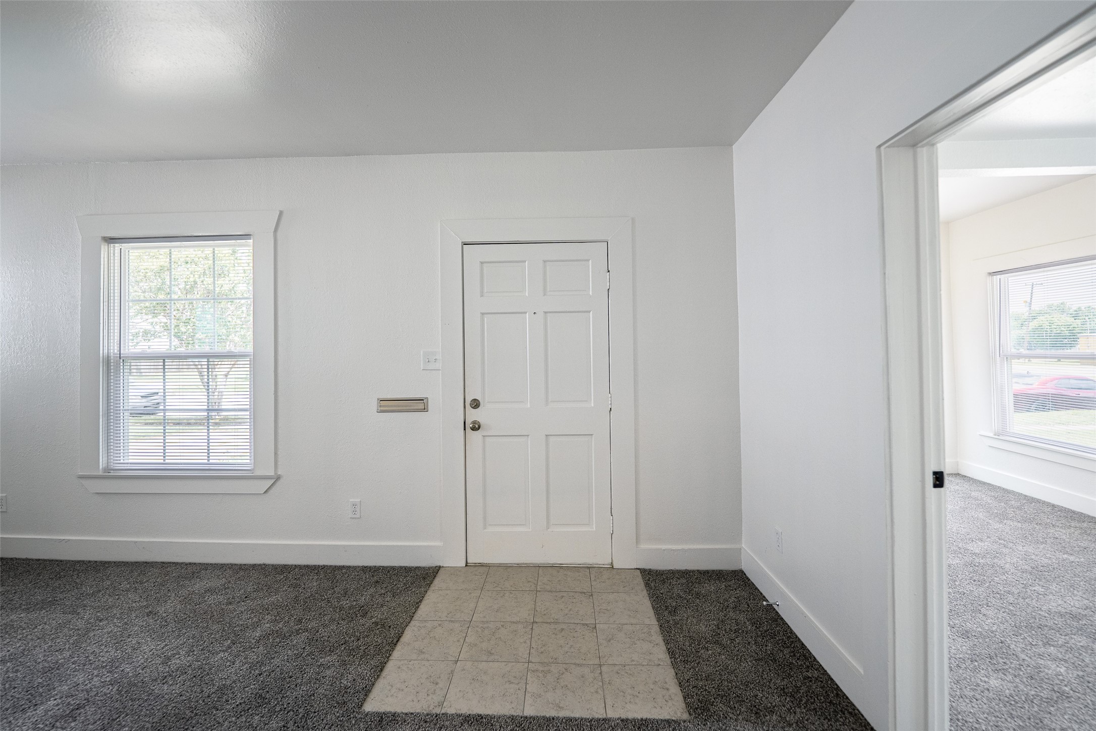 924 E Leuda Street Fort Worth TX 76104