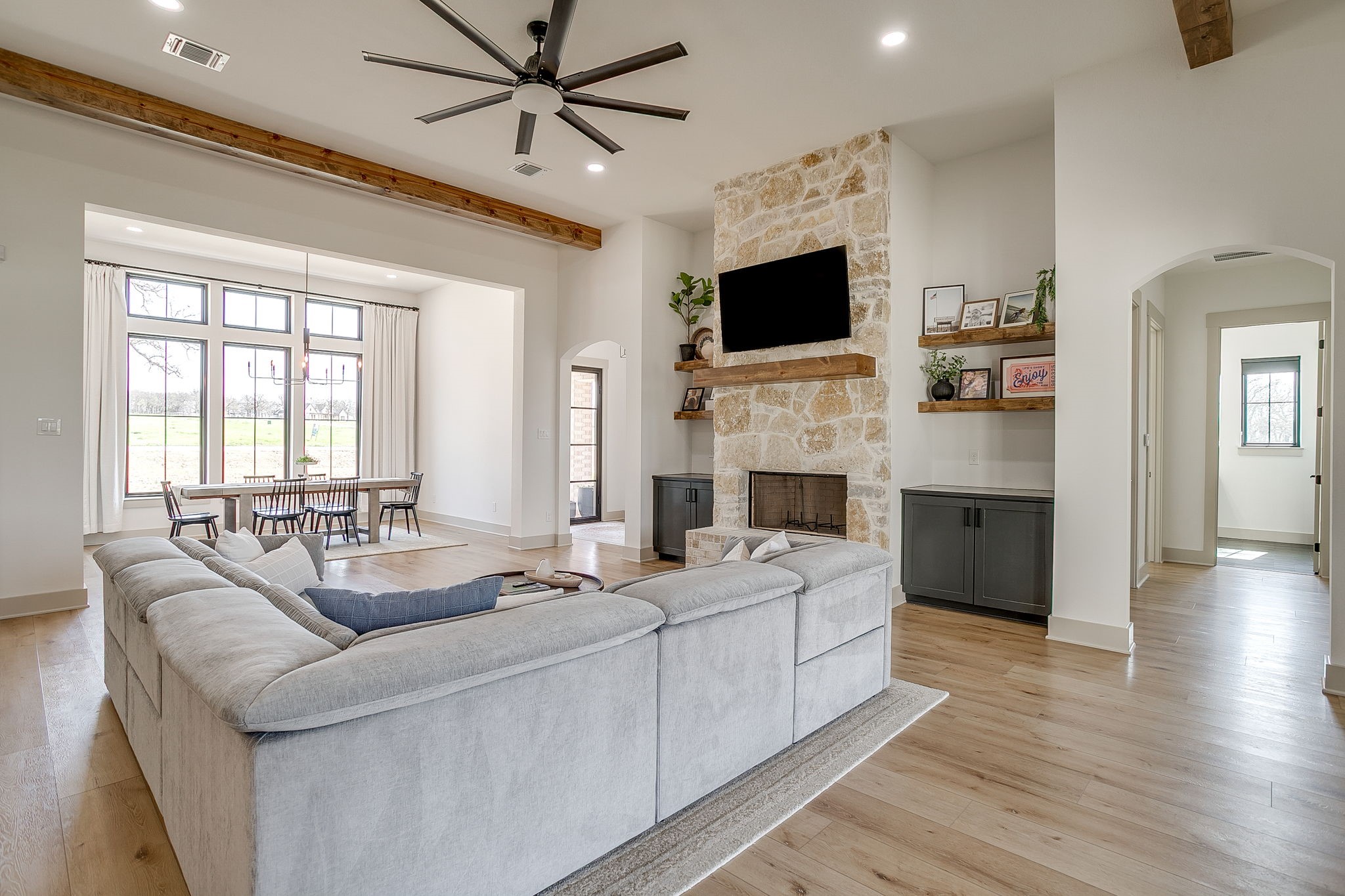 2001 Pinetree Post Weatherford TX 76087