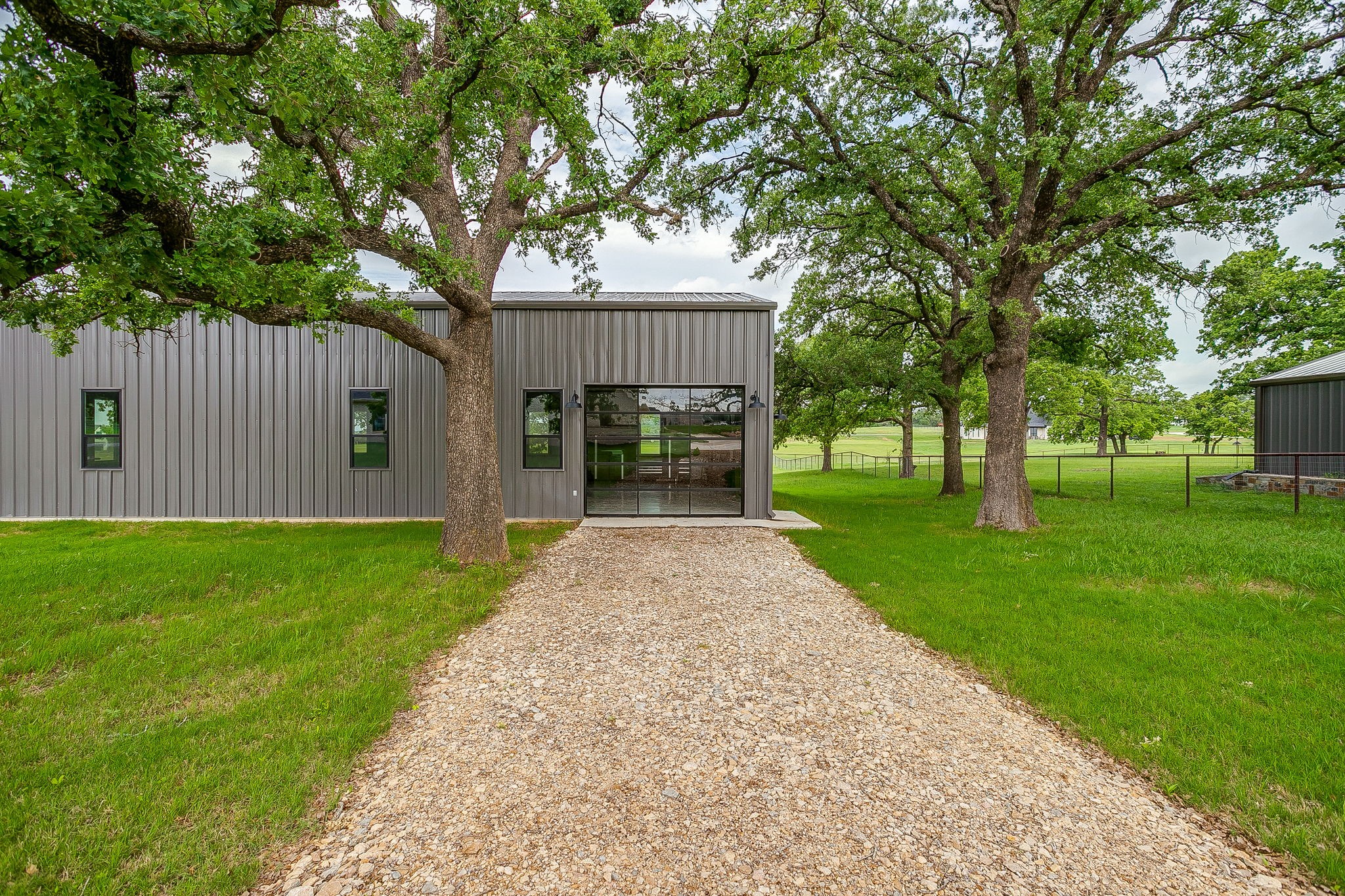 2001 Pinetree Post Weatherford TX 76087