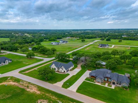 2001 Pinetree Post Weatherford TX 76087