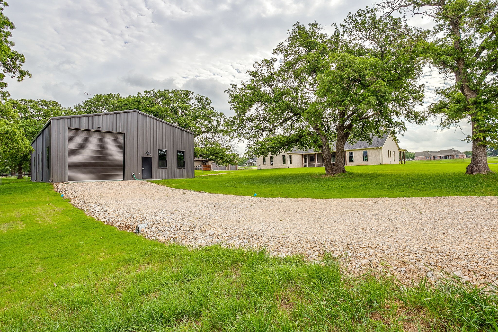 2001 Pinetree Post Weatherford TX 76087