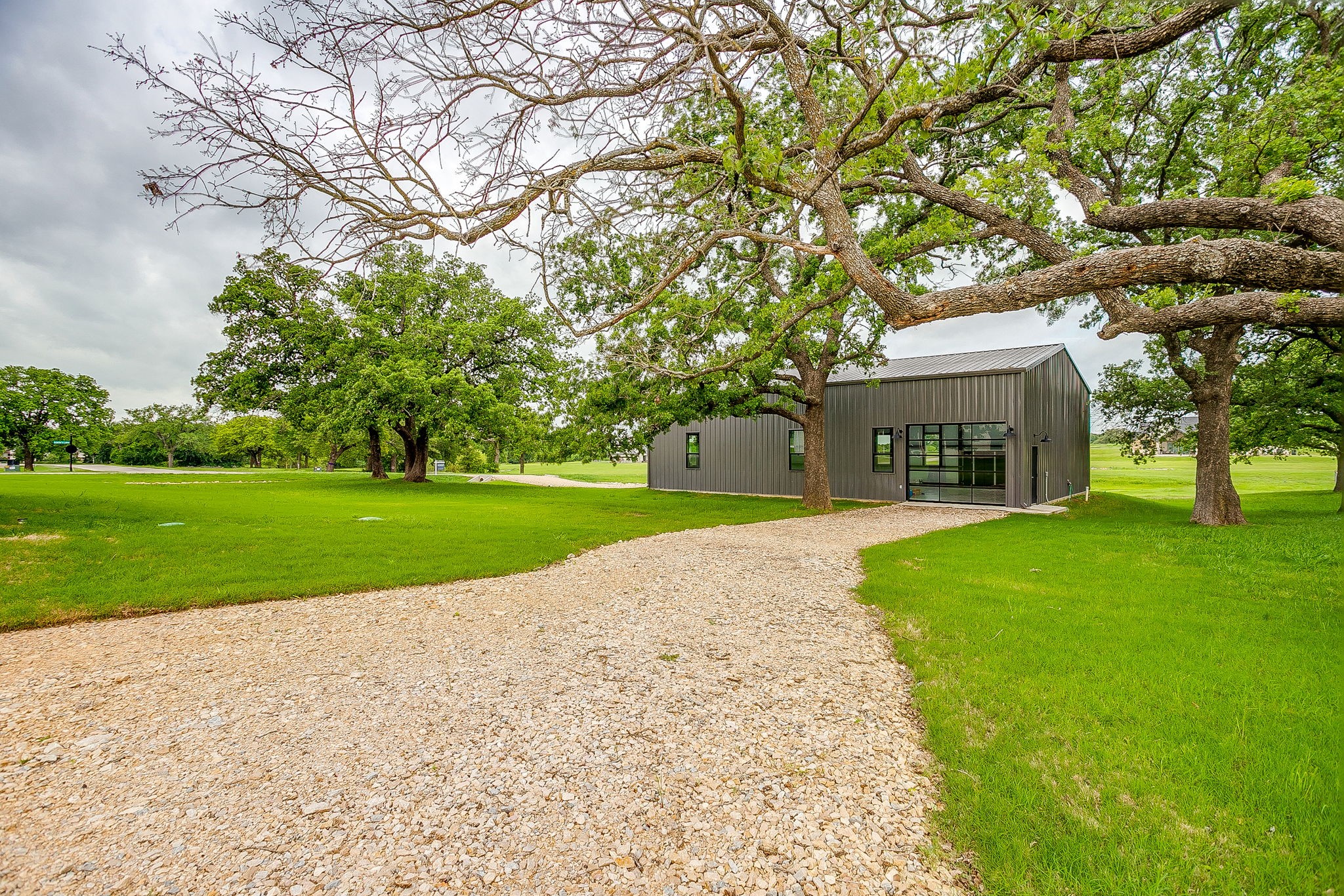 2001 Pinetree Post Weatherford TX 76087