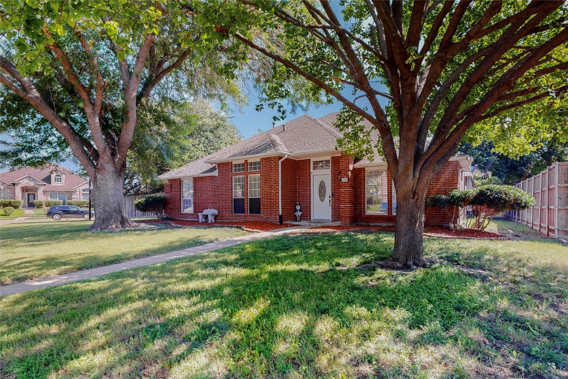 1701 Lordsburg Drive Garland TX 75040