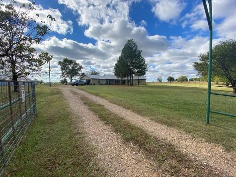 4048 Farm Road 128 Ben Franklin TX 75415
