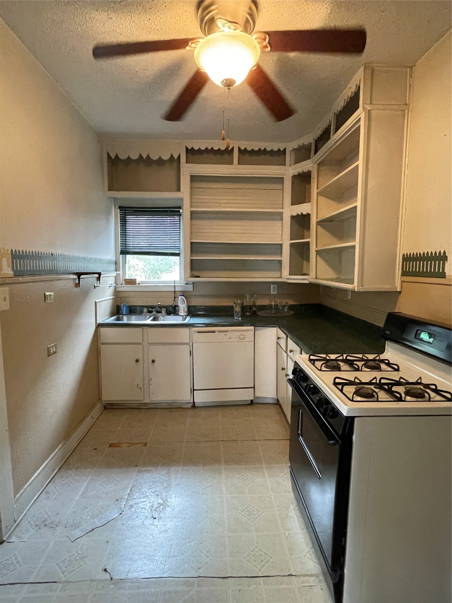 512 NW 5th Street Mineral Wells TX 76067
