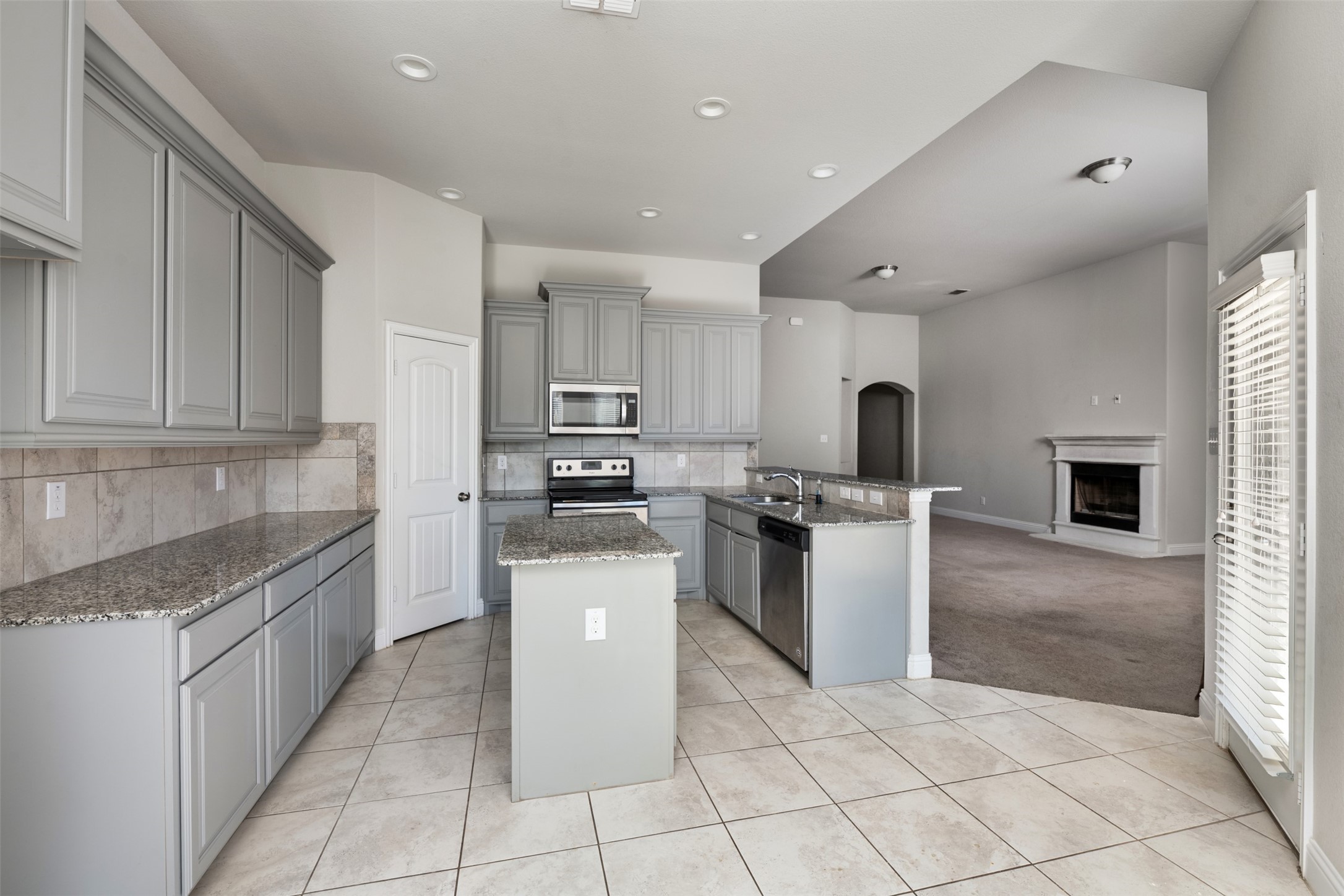 3741 Cecelia Lane Forest Hill TX 76140