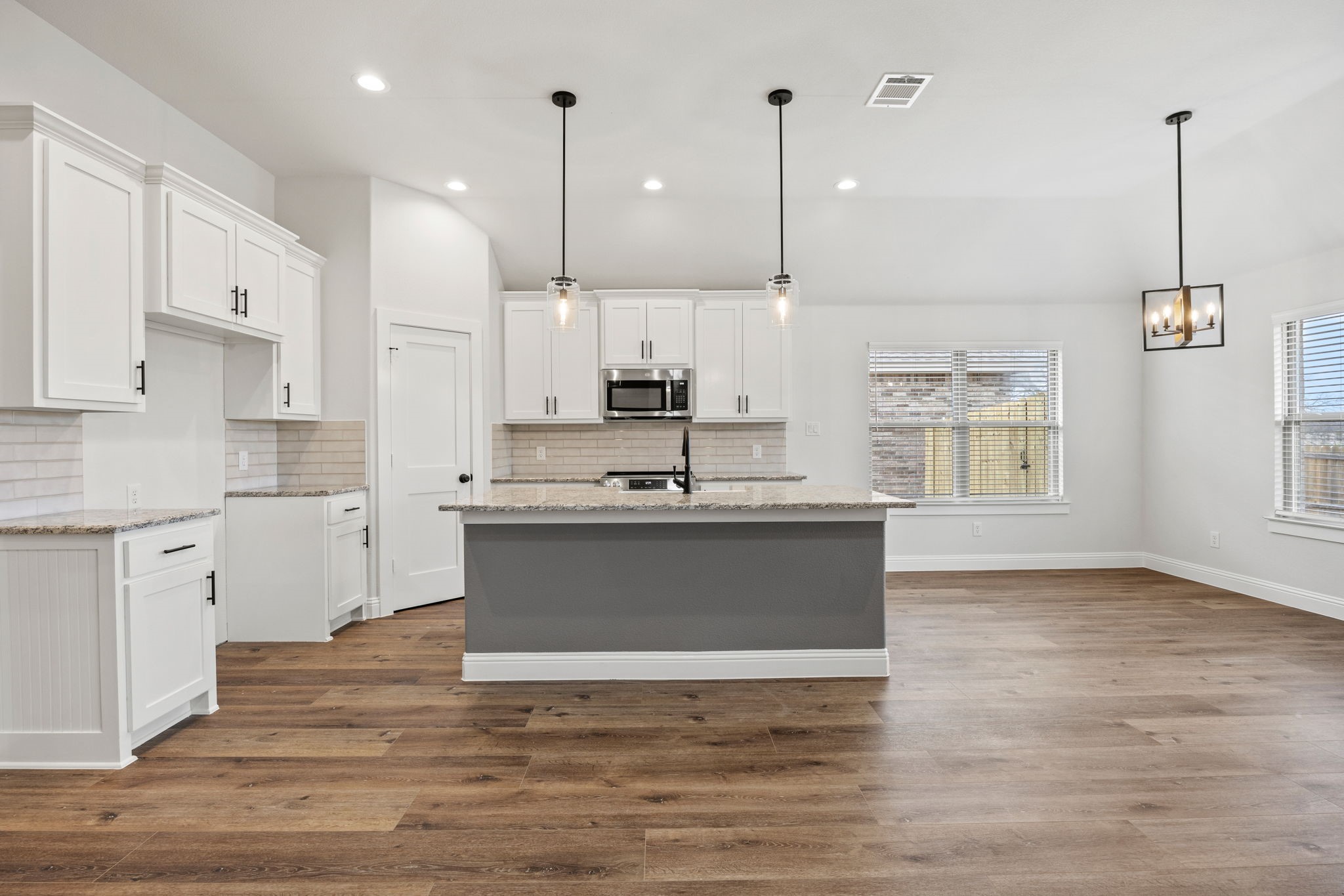 1401 Oak Valley Denton TX 76209